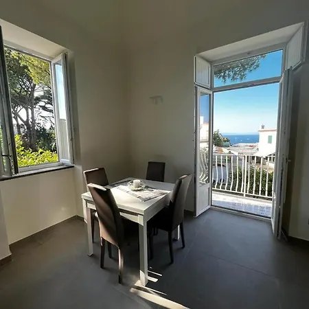 Rosa Apartment *